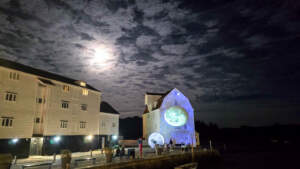 Mill projections and full moon